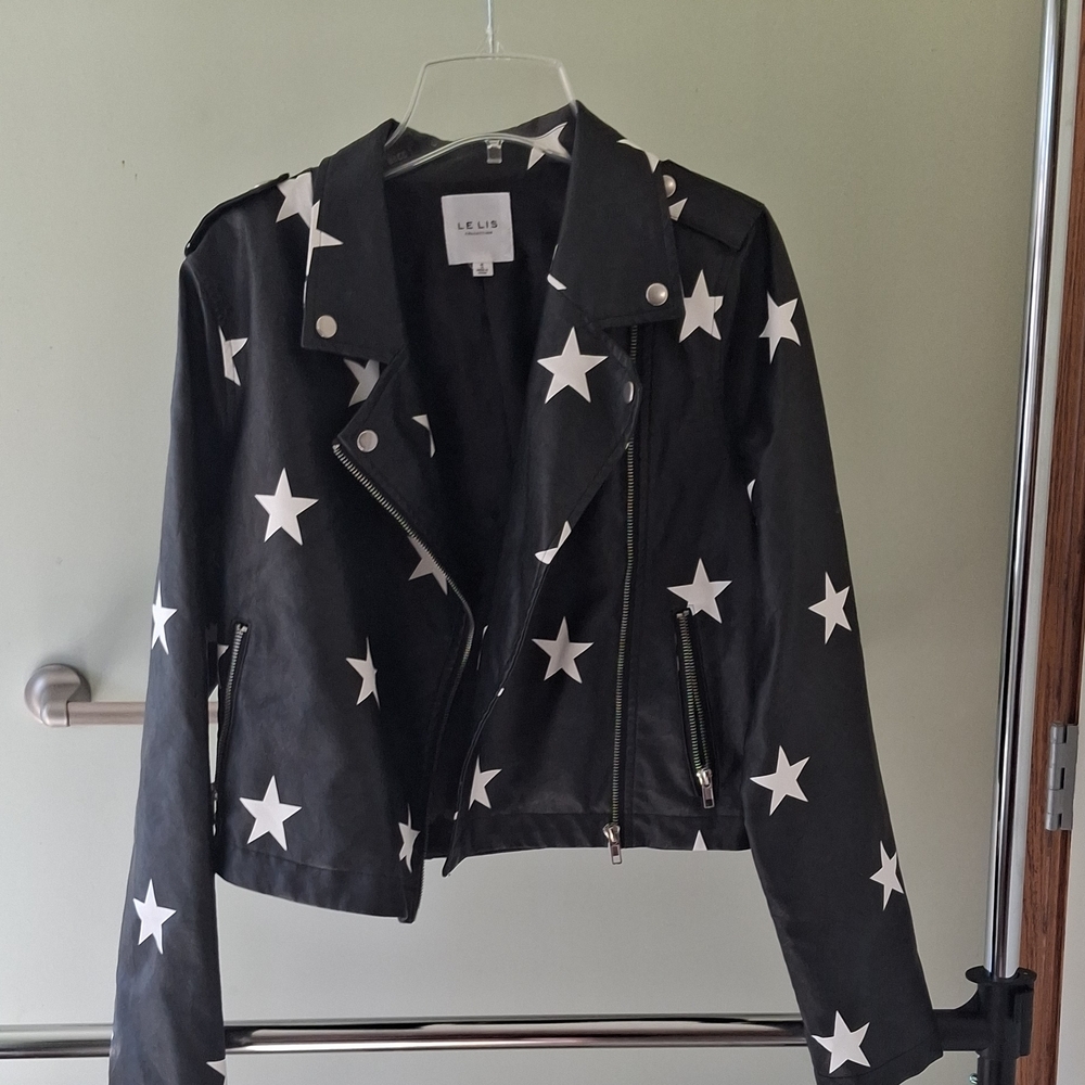 Le Lis Black Jacket with White Label Detail
